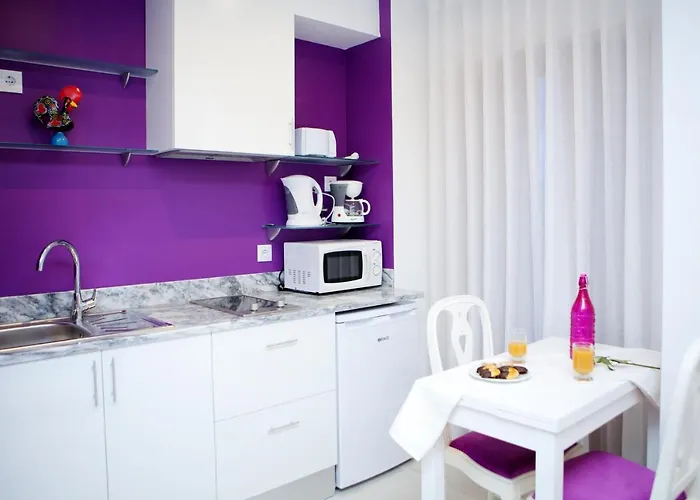 Top'otel 招待所 巴塞卢什